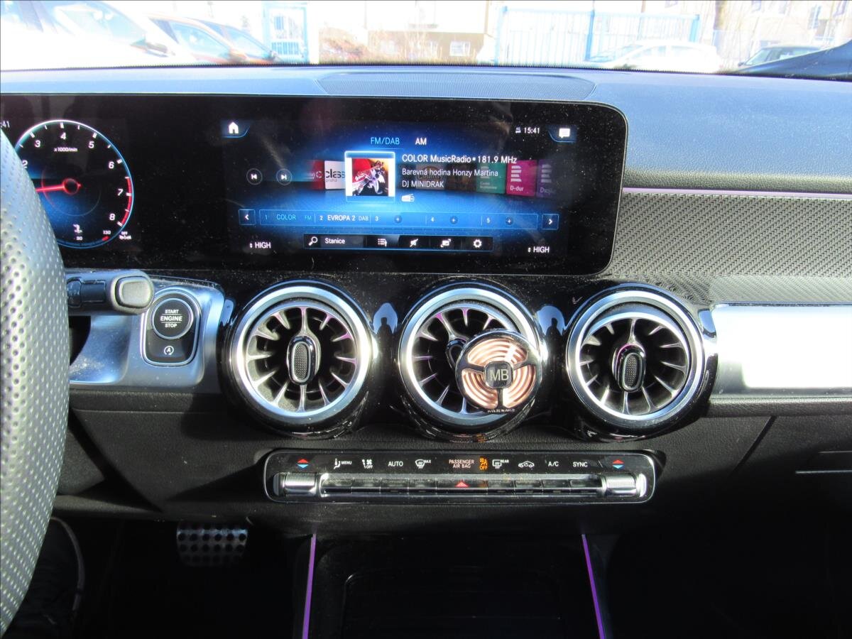 Mercedes-Benz GLB Kombi 2,0 l 225 kw