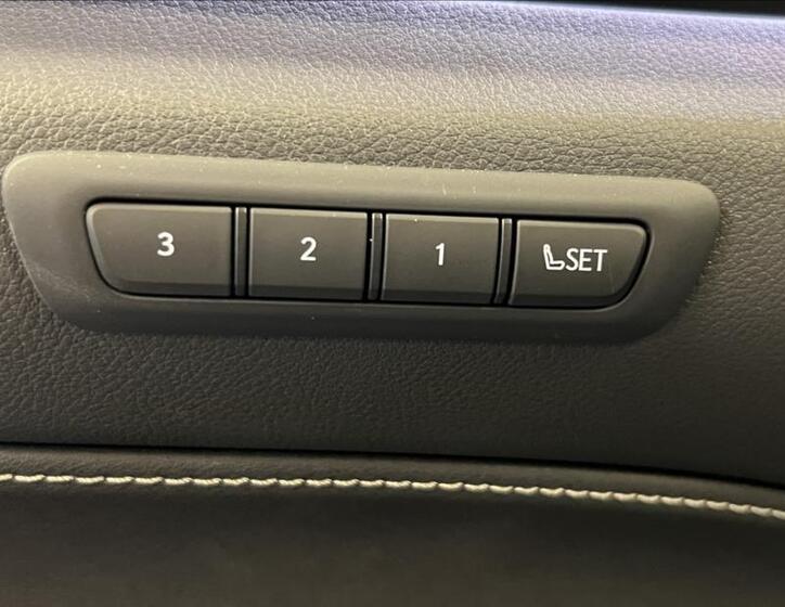 Lexus NX 450h plus 17