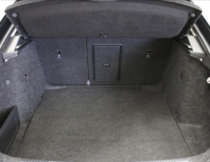 Škoda Octavia Sedan / Limuzína 1,6 l 85 kw