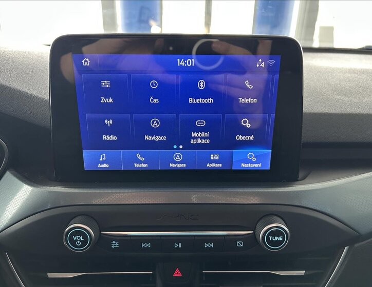 Ford Focus Hatchback 999,0 92 kw