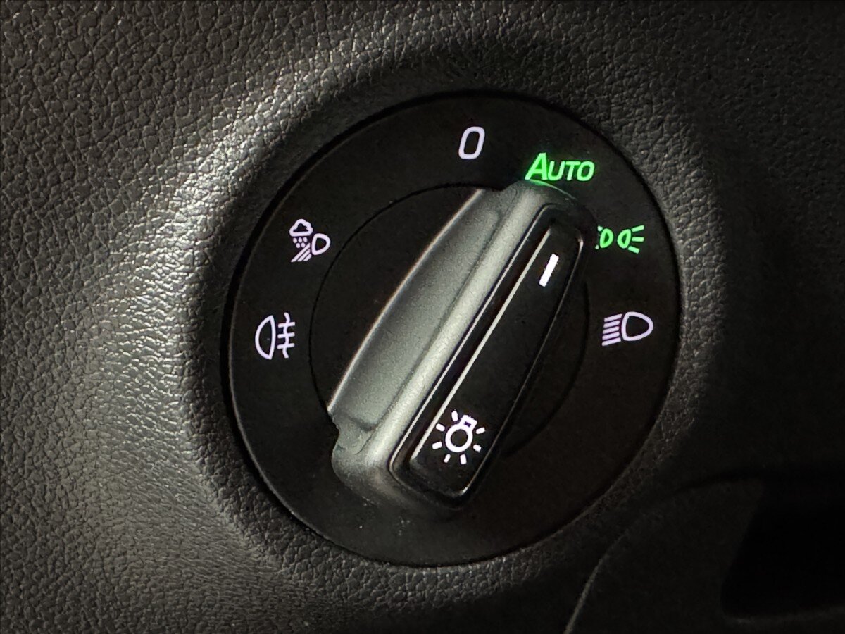 Škoda Karoq SUV / Terénní 2,0 l 85 kw