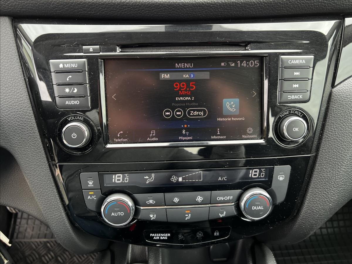 Nissan Qashqai SUV / Terénní 1,3 l 103 kw