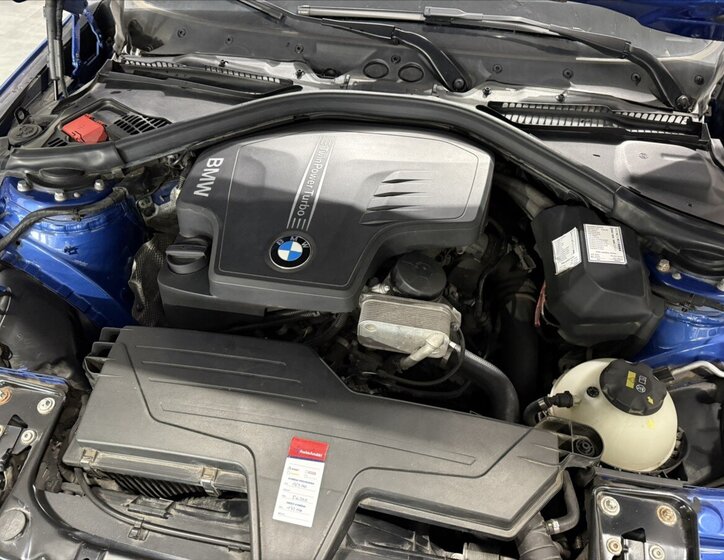 BMW Řada 4 Sedan / Limuzína 2,0 l 135 kw