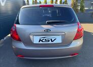 KIA Ceed 8
