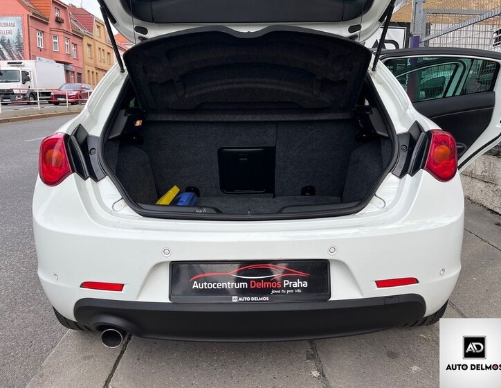 Alfa Romeo Giulietta 5