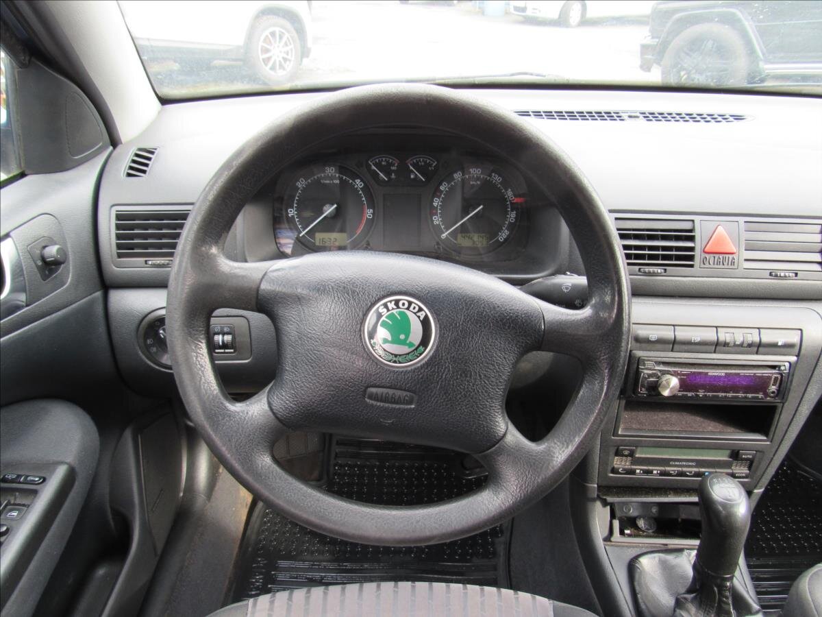 Škoda Octavia Sedan / Limuzína 1,9 l 66 kw