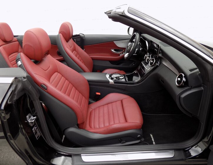 Mercedes-Benz Třídy C Kabriolet 3,0 l 245 kw