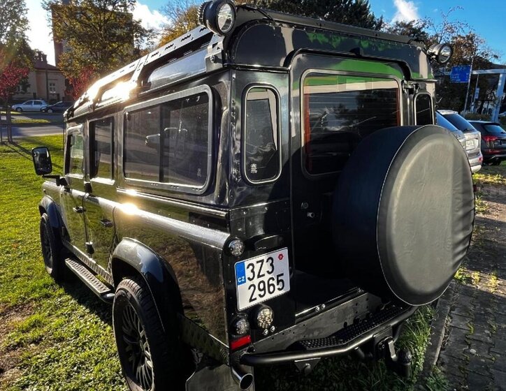 Land Rover Defender SUV / Terénní 2,2 l 90 kw