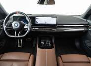 BMW i5 12