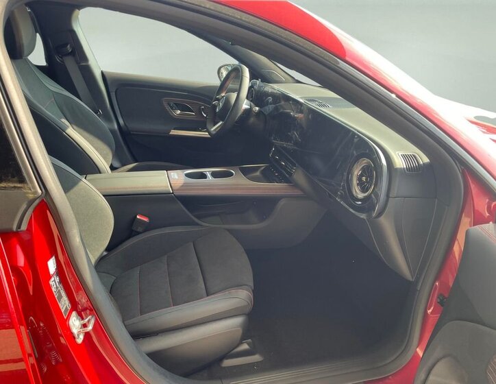 Mercedes-Benz CLA Kupé 1,5 l 140 kw