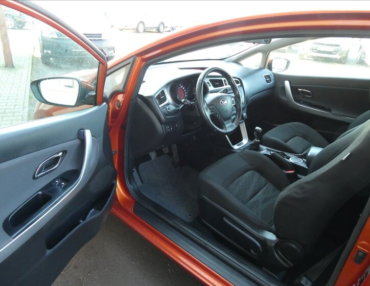 KIA Ceed Hatchback 1,6 l 996 kw