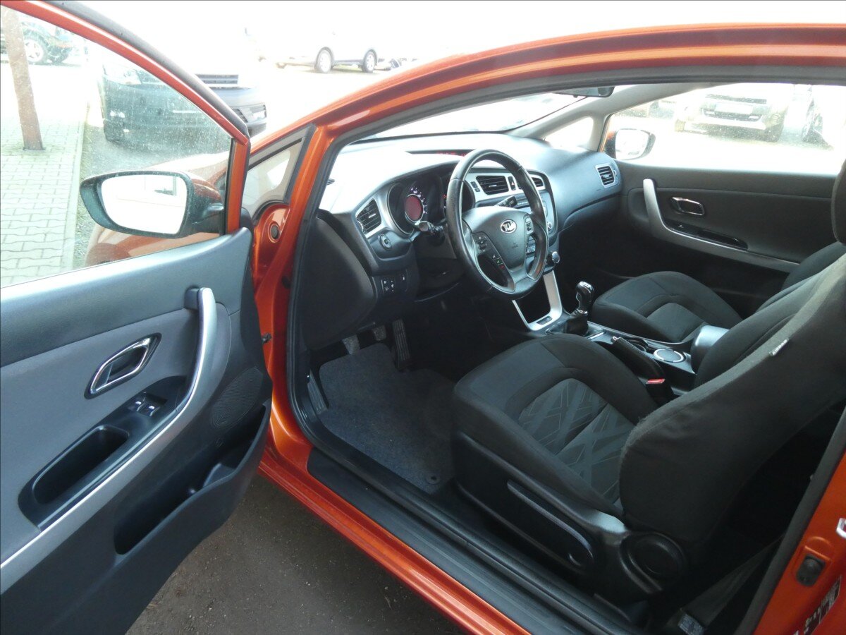 KIA Ceed Hatchback 1,6 l 996 kw