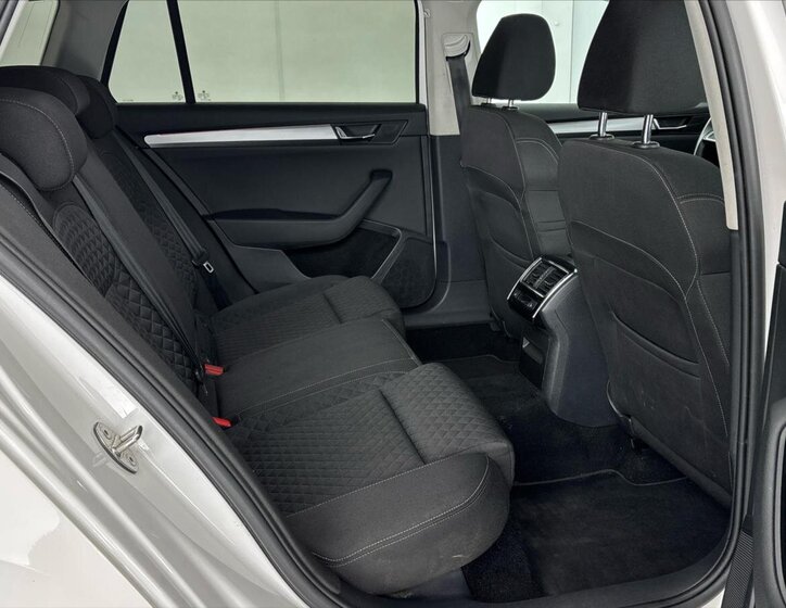 Škoda Superb Kombi 2,0 l 140 kw