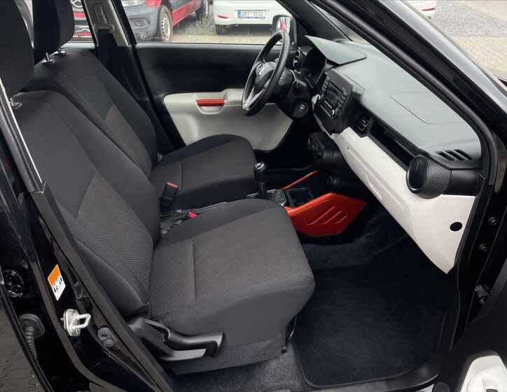 Suzuki Ignis Hatchback 1,2 l 66 kw