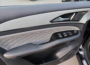 Dongfeng U-Tour MPV 1,5 l 130 kw