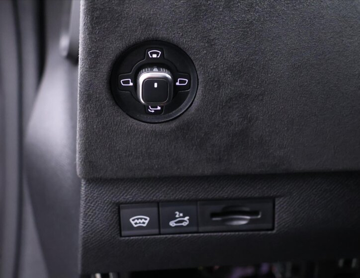 DS Automobiles DS4 Hatchback 1,6 l 165 kw