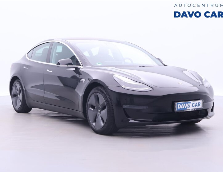 Tesla Model 3 Sedan / Limuzína 0,0 340 kw