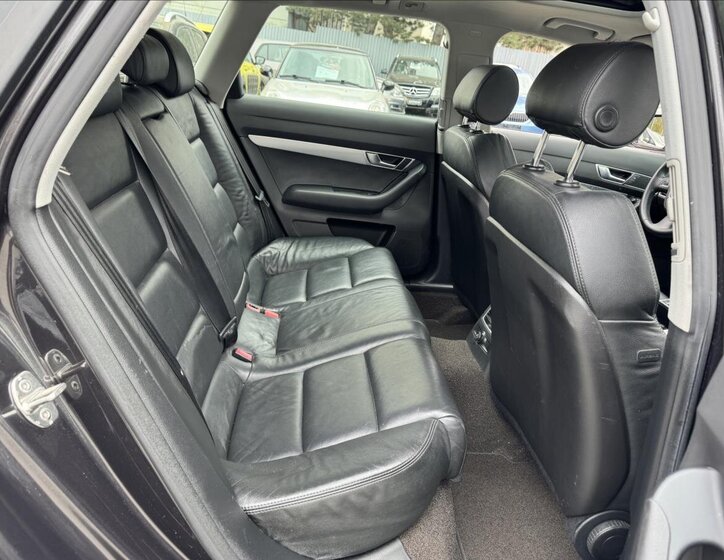 Audi A6 Allroad Kombi 3,0 l 171 kw