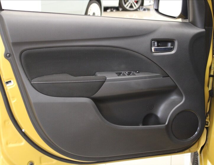 Mitsubishi Space Star Hatchback 1,2 l 52 kw