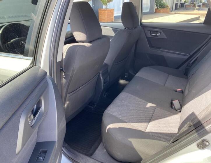 Toyota Auris 20