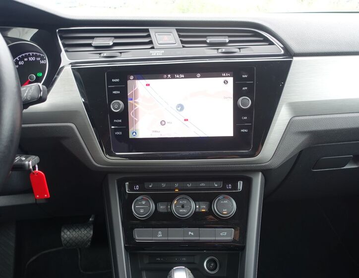 Volkswagen Touran 11