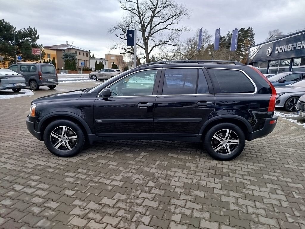 Volvo XC90 SUV / Terénní 2,4 l 136 kw