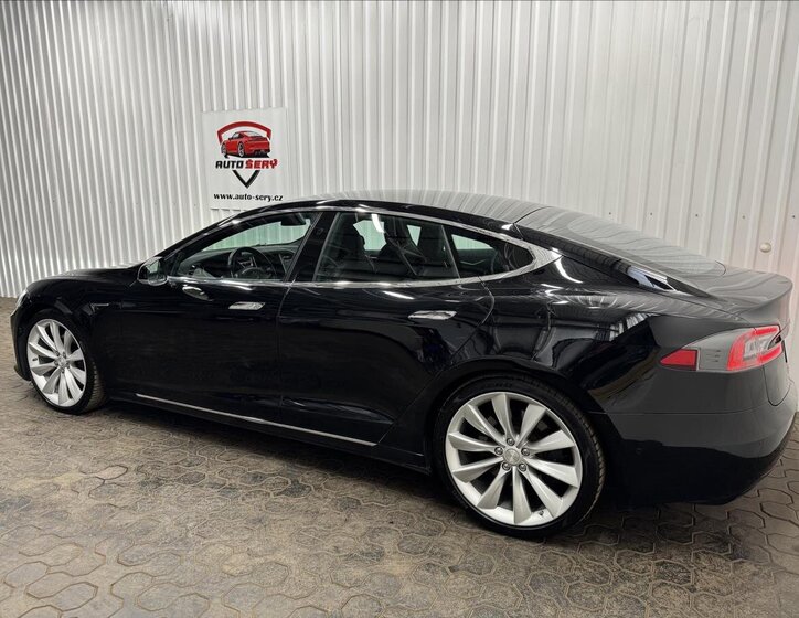 Tesla Model S Liftback 0,0 311 kw