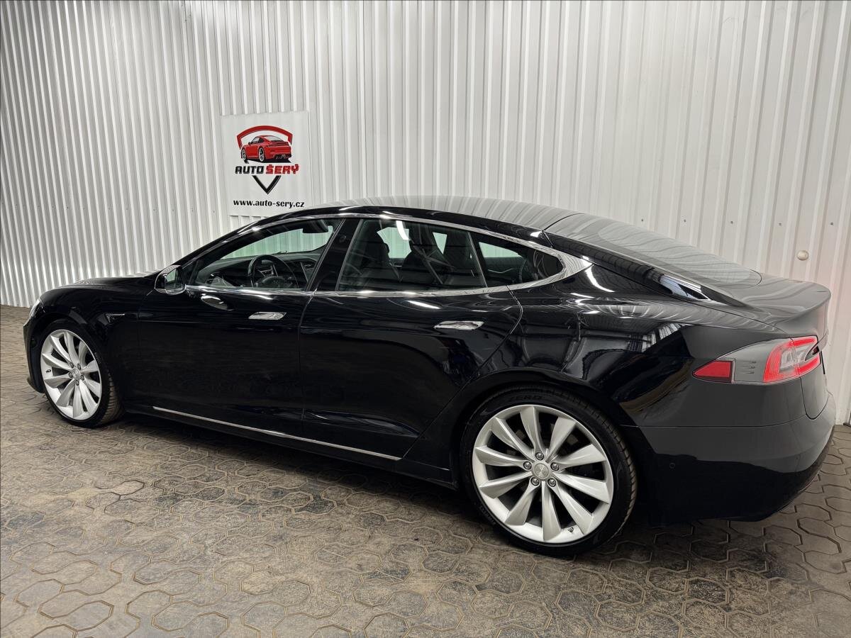 Tesla Model S Liftback 0,0 311 kw