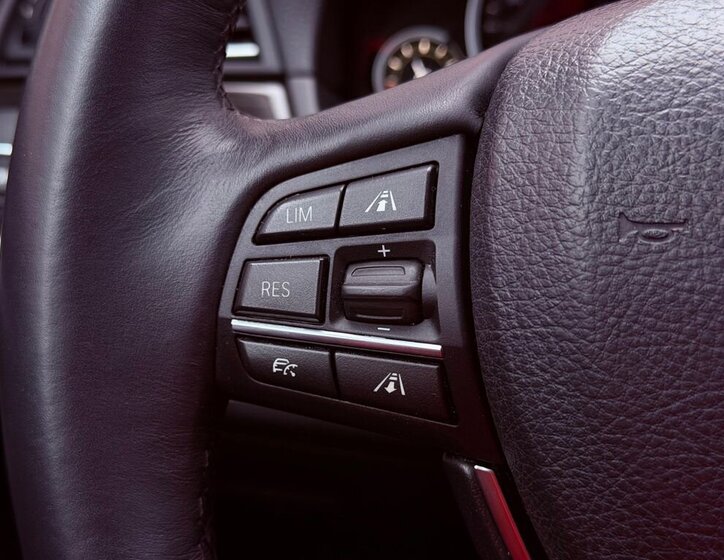 BMW Řada 5 Kombi 3,0 l 190 kw