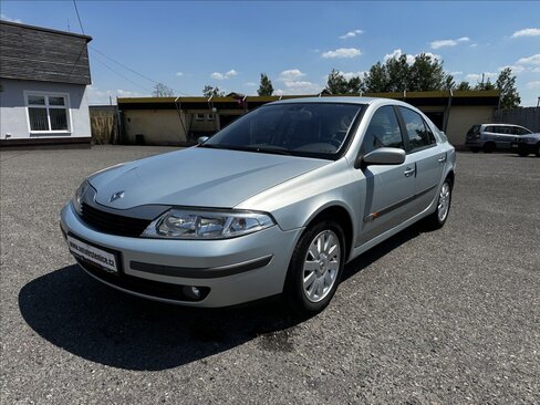Renault Laguna Liftback 2,2 l 110 kw