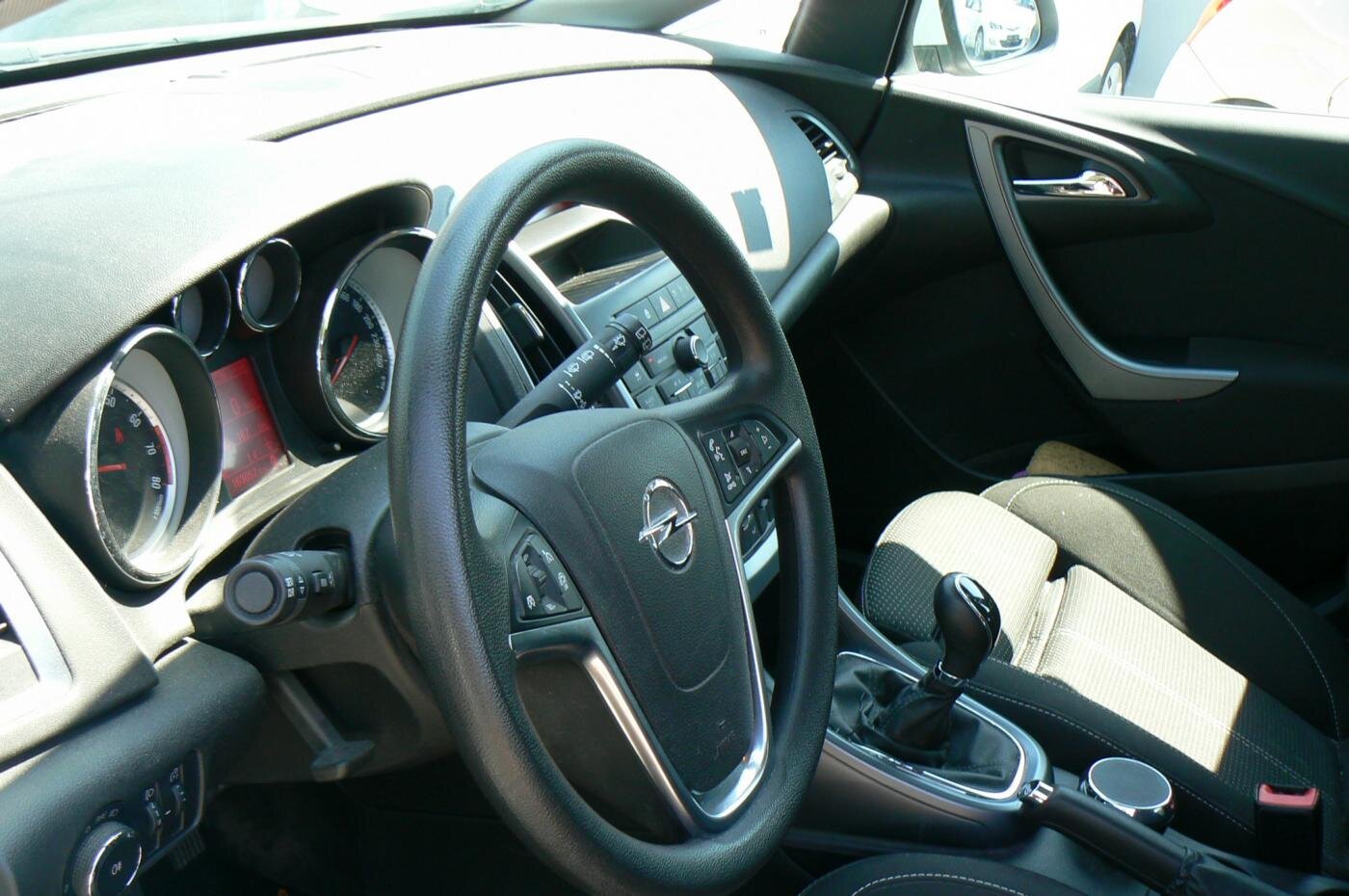 Opel Astra Hatchback 1,4 l 103 kw