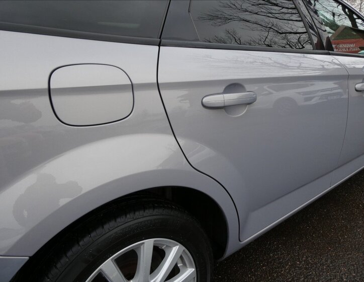 Ford Mondeo Kombi 1,6 l 85 kw