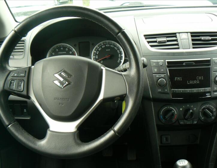 Suzuki Swift 11