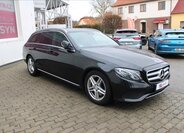 Mercedes-Benz Třídy E Kombi 2,0 l 143 kw