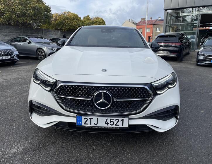 Mercedes-Benz Třídy E 2