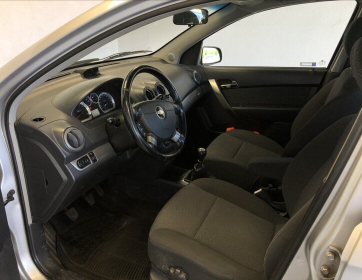Chevrolet Aveo 9