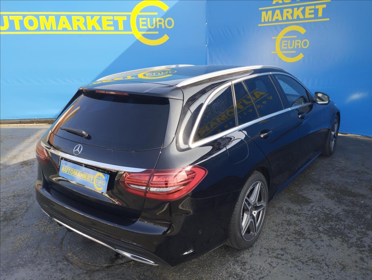 Mercedes-Benz Třídy C Kombi 2,0 l 143 kw