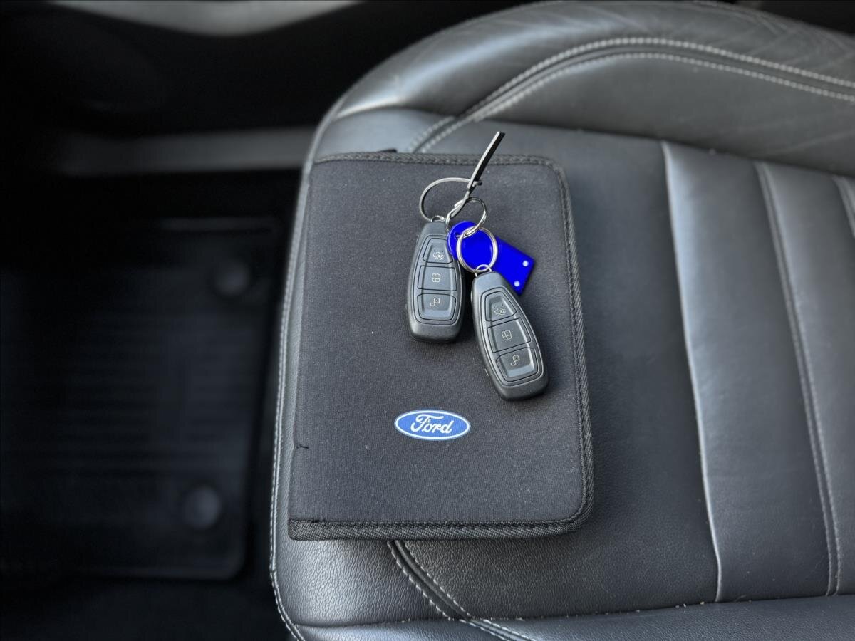 Ford Kuga SUV 2,0 l 110 kw