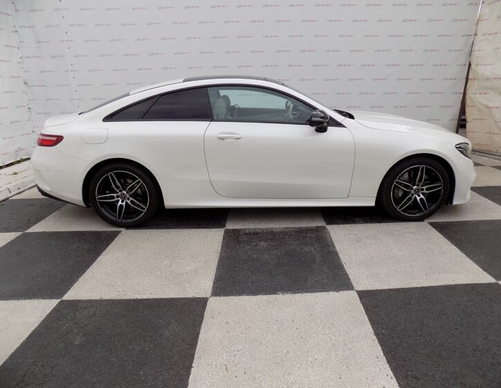 Mercedes-Benz Třídy E 6