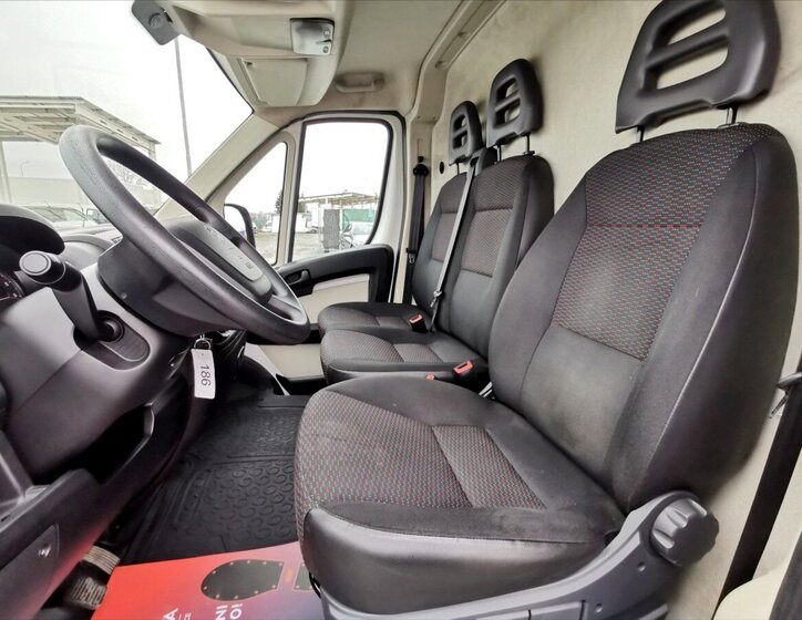 Peugeot Boxer 5