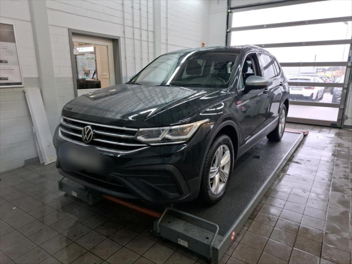 Volkswagen Tiguan Allspace SUV / Terénní 2,0 l 110 kw