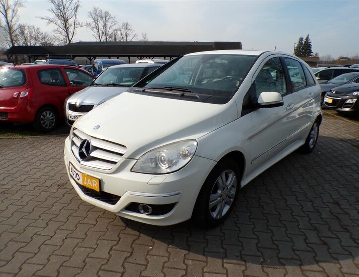 Mercedes-Benz Třídy B Kombi 2,0 l 100 kw