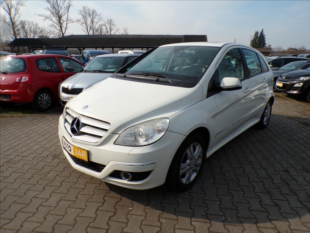 Mercedes-Benz Třídy B Kombi 2,0 l 100 kw