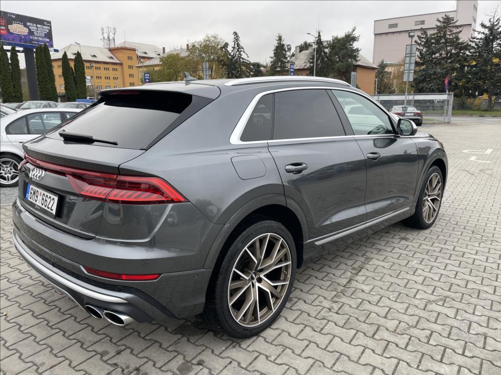 Audi SQ8