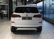 BMW X5 SUV 3,0 l 290 kw