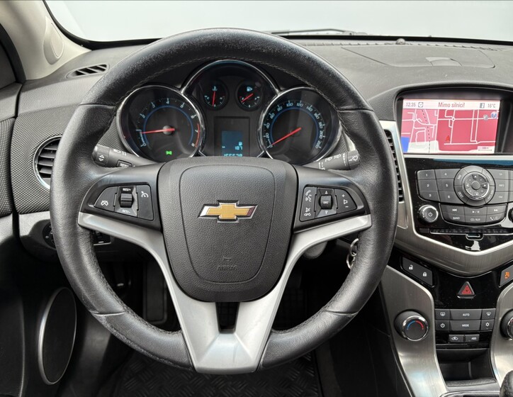 Chevrolet Cruze 9
