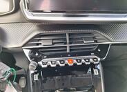 Peugeot 208 17
