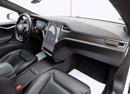 Tesla Model S Sedan / Limuzína 1,0 576 kw