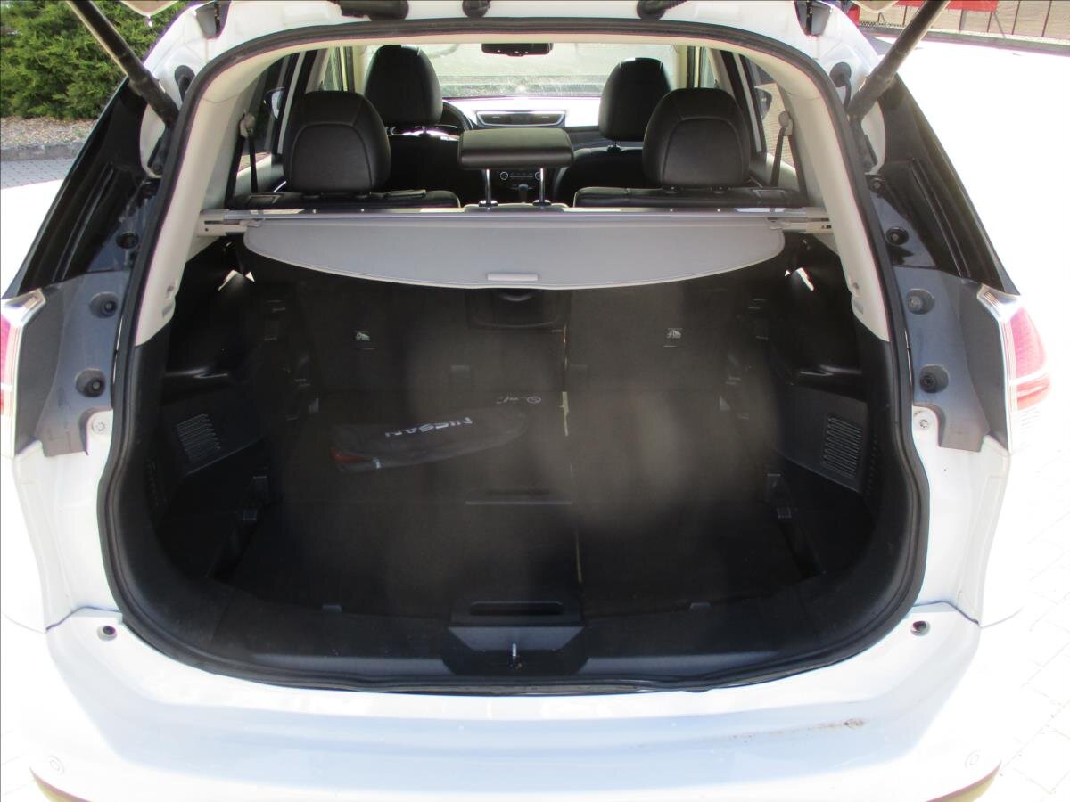 Nissan X-Trail SUV / Terénní 1,6 l 96 kw