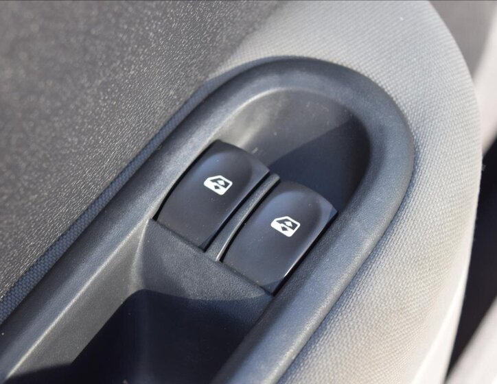 Renault Clio Kombi 1,1 l 74 kw